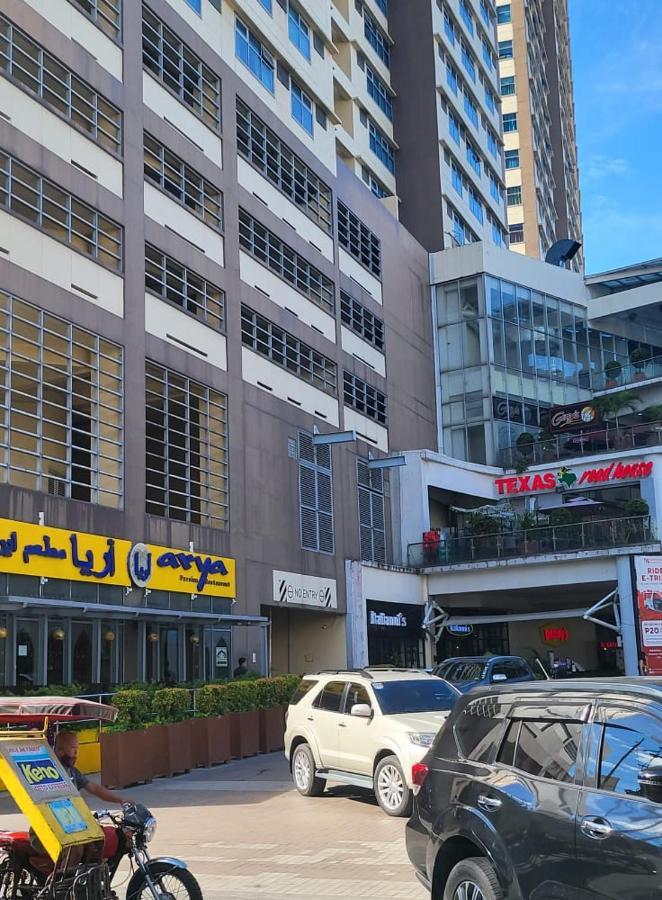 Birch Tower - Malate Rooms マニラ市 エクステリア 写真