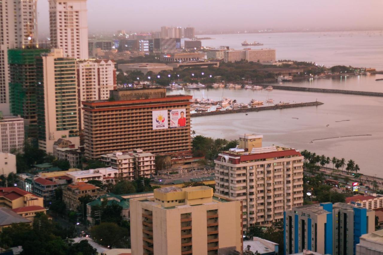 Birch Tower - Malate Rooms マニラ市 エクステリア 写真